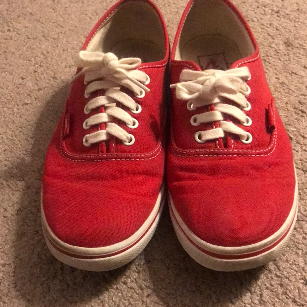 Red authentic lo pro / low profile vans w 8.5